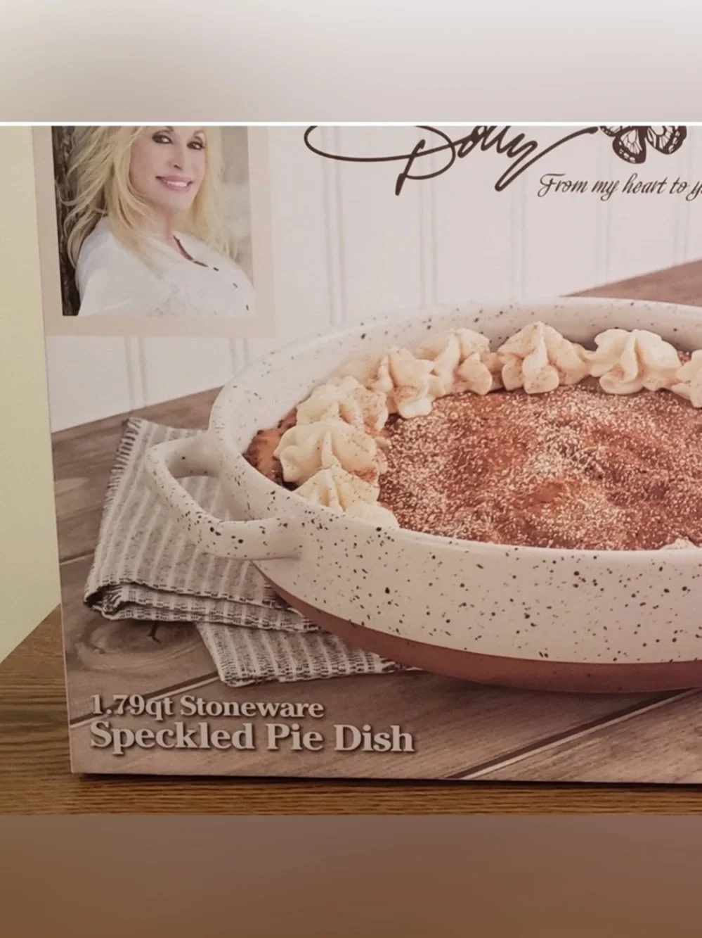 Dolly Parton 1.79qt Durable Stoneware Speckled Pie Dish Oven To Table 11.5 X 9